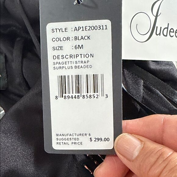 Adrianna Papell Black Dress with Silver Accents .Size 6 NWT - Picture 8 of 10